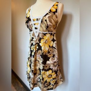 Rare find Vintage Italy 60s-70s(?)ANIC NIVION Nightdress/ Minidress.